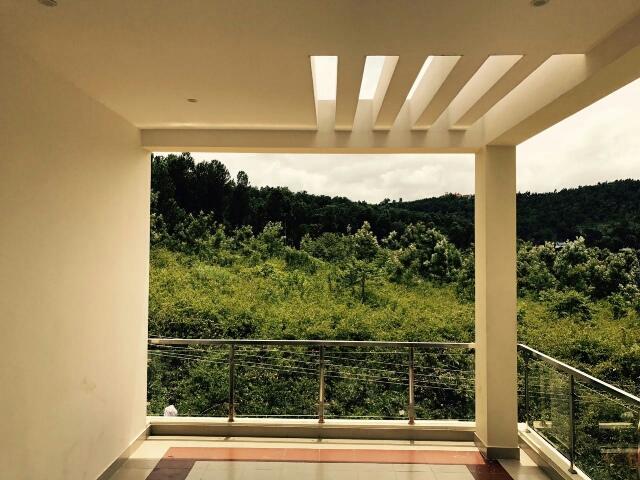 מלון ירקאוד Eesha Gardens מראה חיצוני תמונה